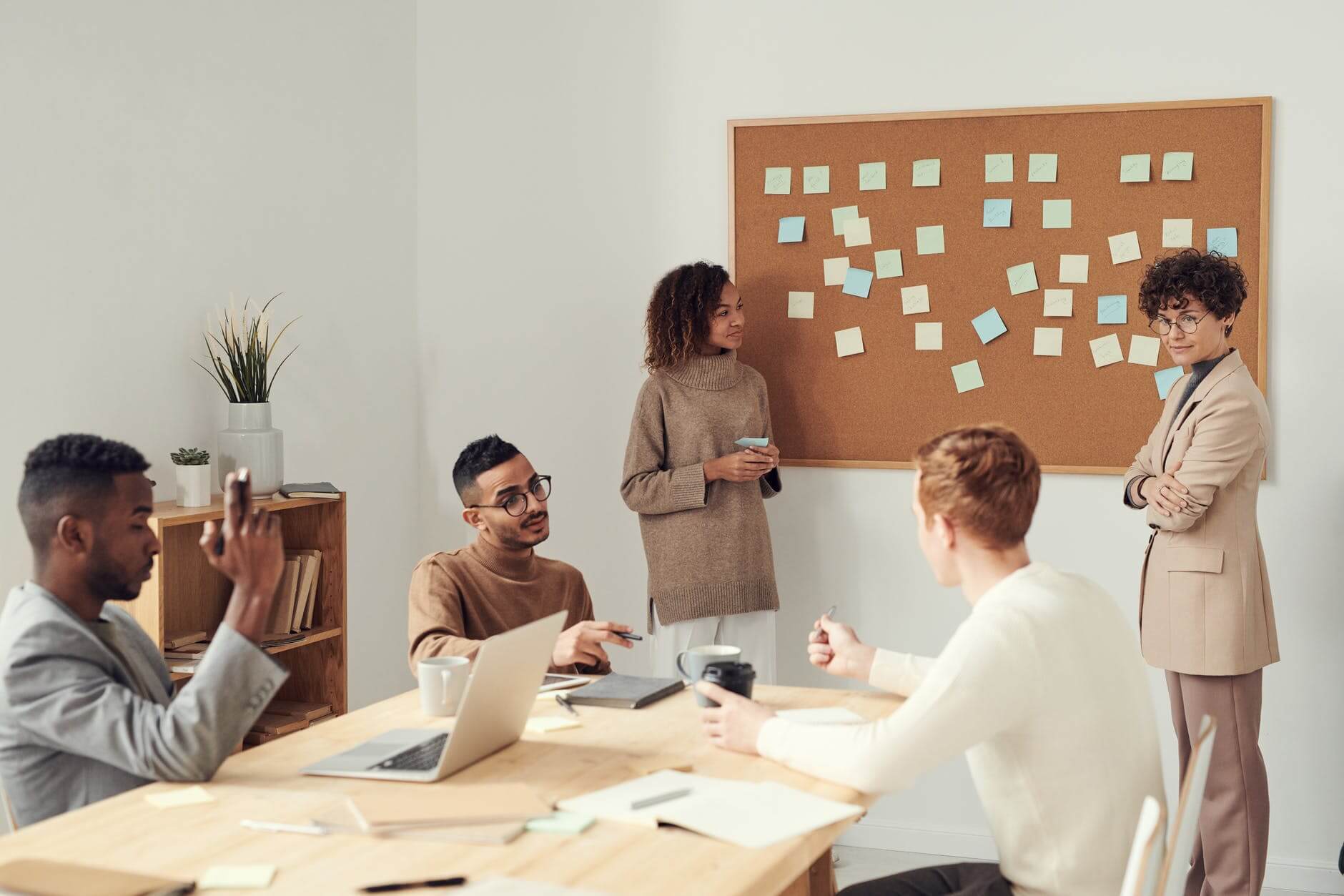 Product Meeting Ideas: 5 Tactics to Run Remarkable Meetings