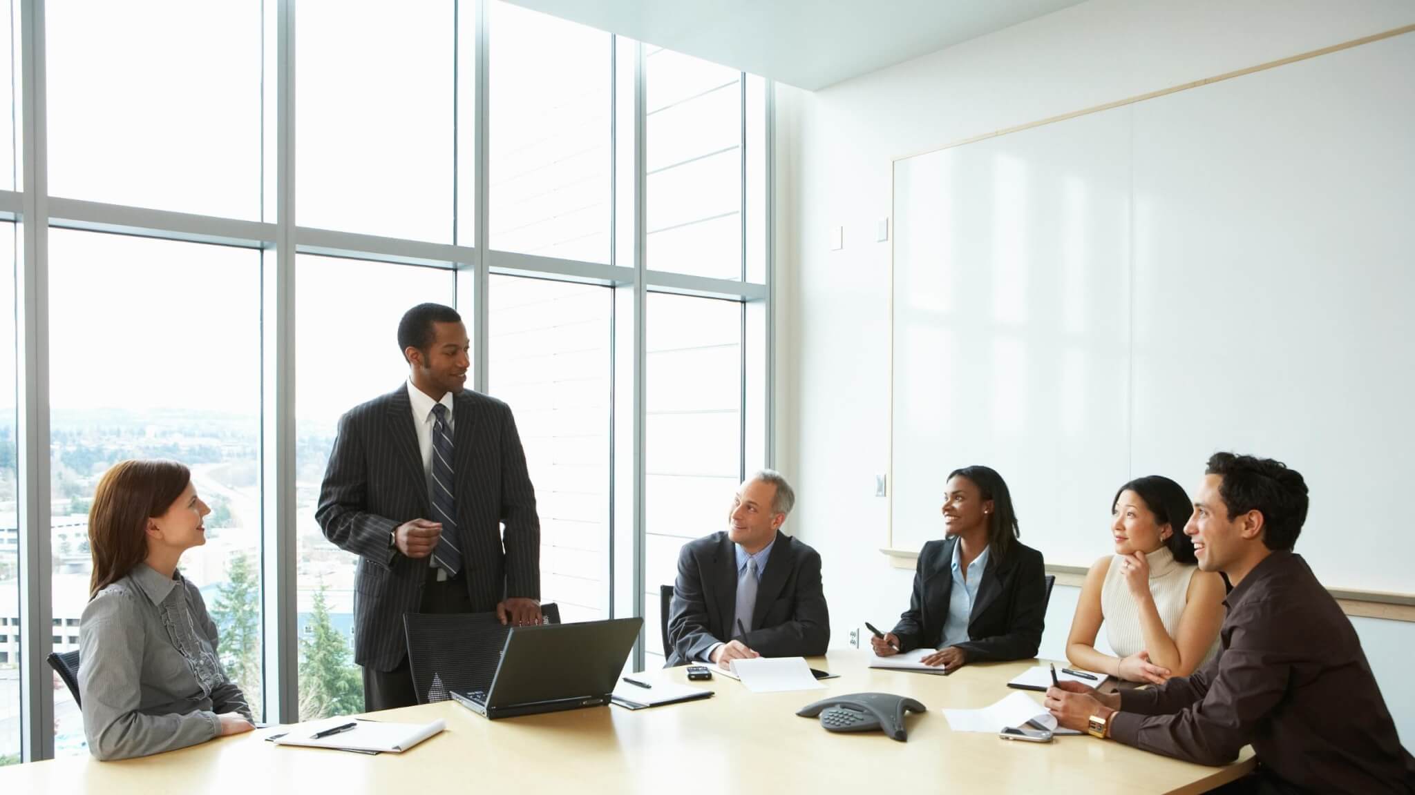 Executive Meeting Agenda: 6 Pro Tips to Lead a Successful Leadership Meeting