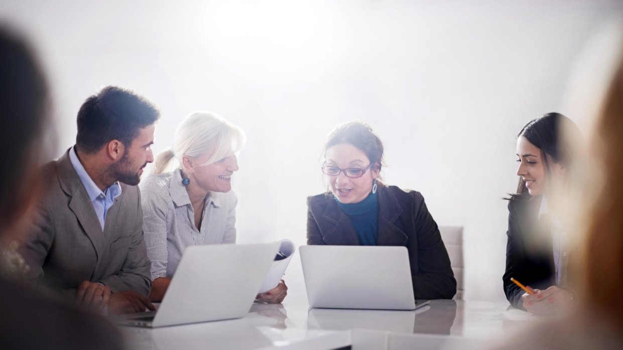 How To Write Meeting Minutes 4 Examples Best Practices How To Write Meeting Minutes 4 Examples Best Practices
