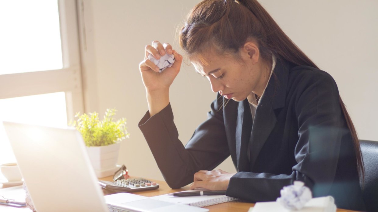 Женщине отказали в работе. Неуспех на работе.